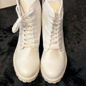 Women's White Lace-Up Boots